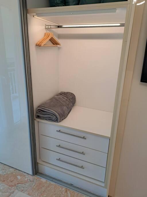 Luxury Suite Патра Екстериор снимка
